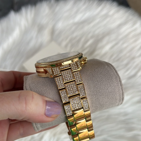 NEW Authentic Michael Kors Gold & Crystal Watch - Picture 4 of 15